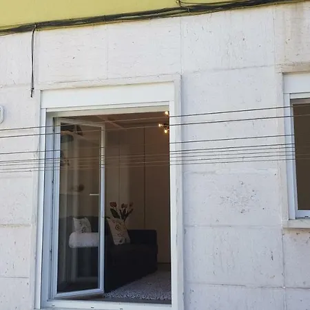 Mouzinho Balcony Apartment *